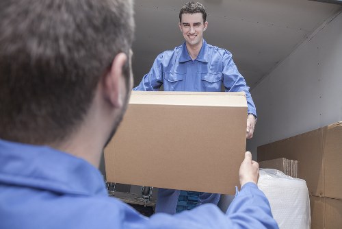 Local removal company planning access and parking for a move in Richmond
